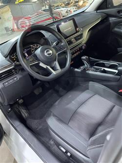 نیسان ئەلتیما